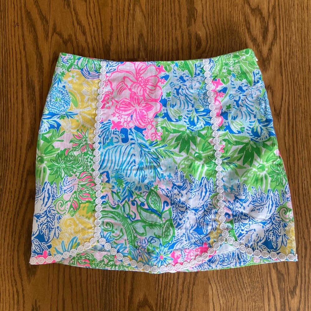 EUC Lilly Pulitzer Cheek to Cheek Patty Skort - 8